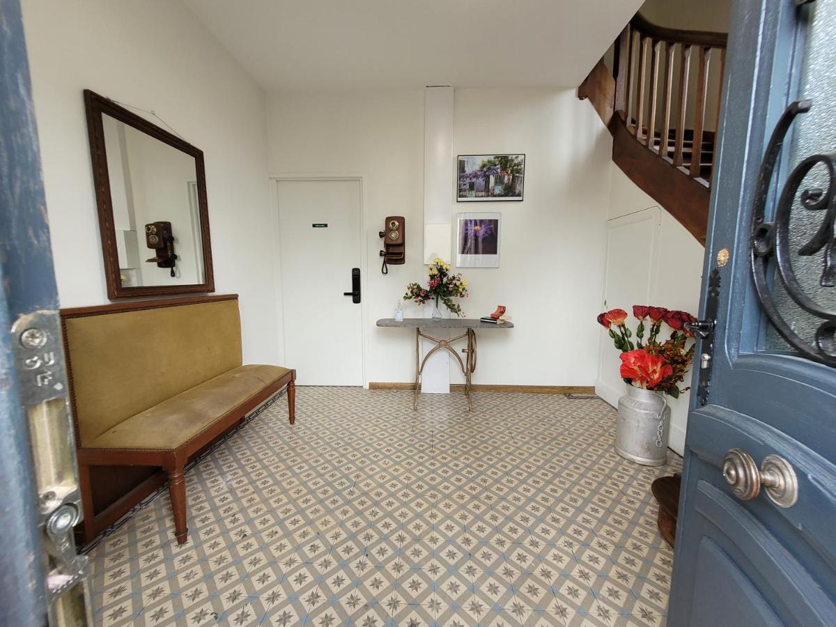 Appartements Cdg Жуаньї Екстер'єр фото